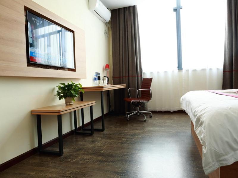 Thank Inn Chain Hotel Jiangsu Nantong Tongzhou District Xianfeng Town Kaihao Square ภายนอก รูปภาพ